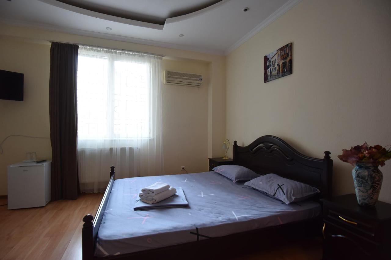 Hotel Vake Palace Tbilisi Exterior photo